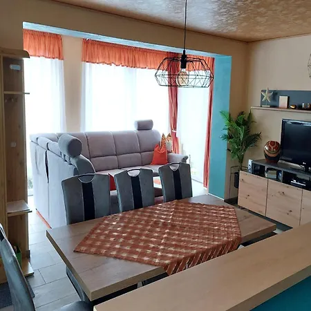 Family Fun, Cleaning Included Apartment *